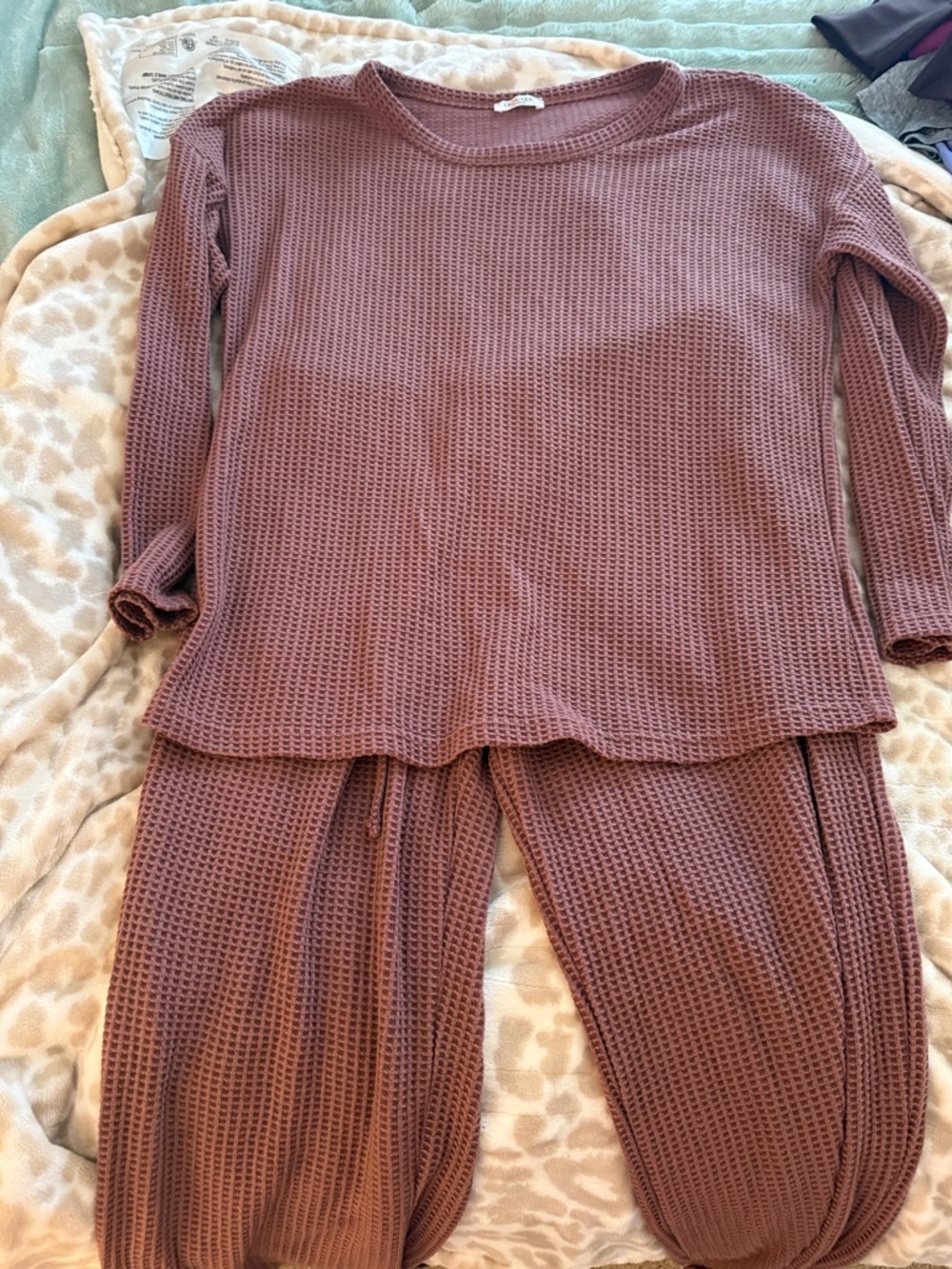 Womens Mauve Waffle-Knit Pajama Set - Long Sleeve Top & Pants
